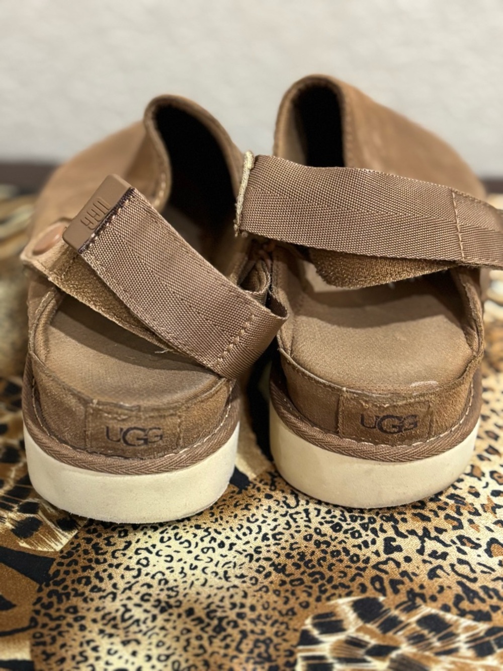 UGG Goldenstar Chestnut Suede Slip-On Clog - Picture 3 of 8